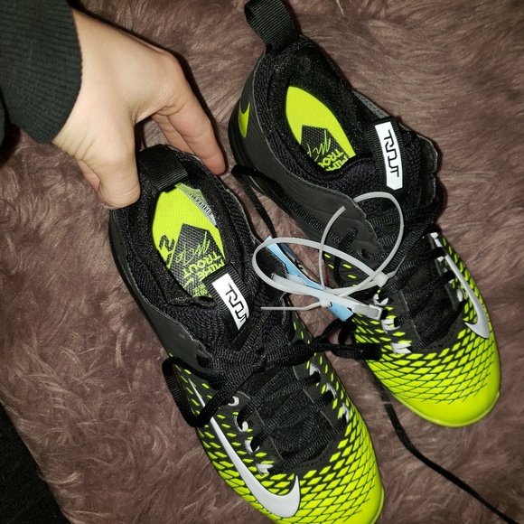 Nike cleats - Picture 2 of 4